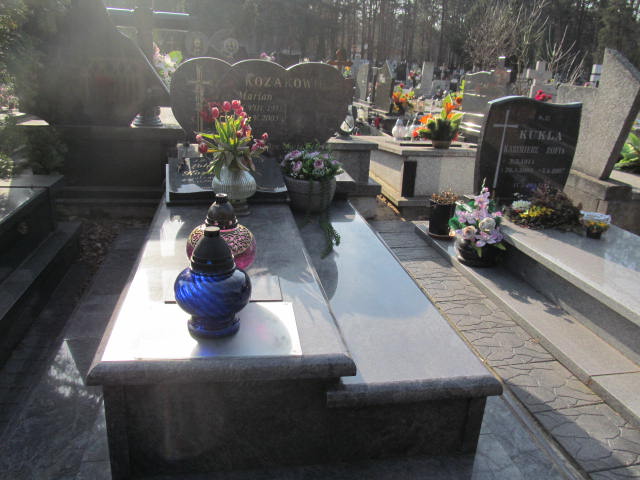 Grób Marian Kozak